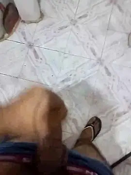 Snapshot of Sambox979 chatting on October 21, 10:31 pm Sambox979 online show from October 21, 10:31 pm