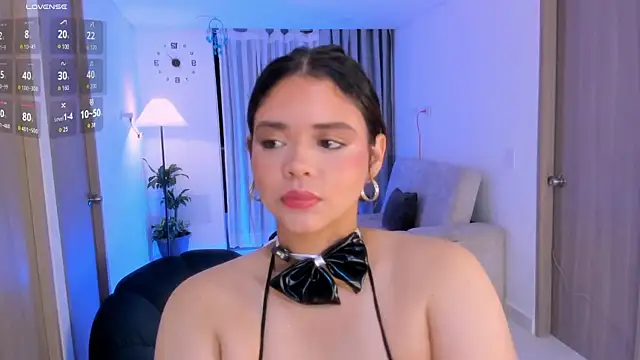 NikaVelvet1 online show from April 10, 12:06 am