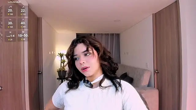 NikaVelvet1 online show from December 22, 1:17 am