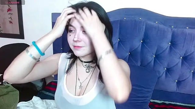 Snapshot of Ginebra_Sensual chatting on September 26, 12:34 pm Ginebra Sensual online show from September 26, 12:34 pm