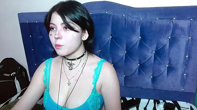 Snapshot of Ginebra_Sensual chatting on October 13, 1:02 pm Ginebra Sensual online show from October 13, 1:02 pm