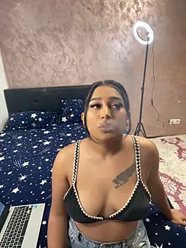 Snapshot of JaneetDeea chatting on November 15, 3:27 pm JaneetDeea online show from November 15, 3:27 pm