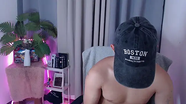 pinkcock froi2305 online show from January 8, 5:24 am