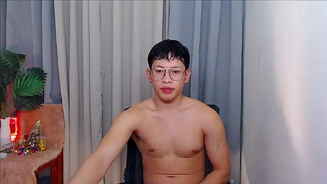 Snapshot of pinkcock_froi2305 chatting on October 18, 9:11 am pinkcock froi2305 online show from October 18, 9:11 am