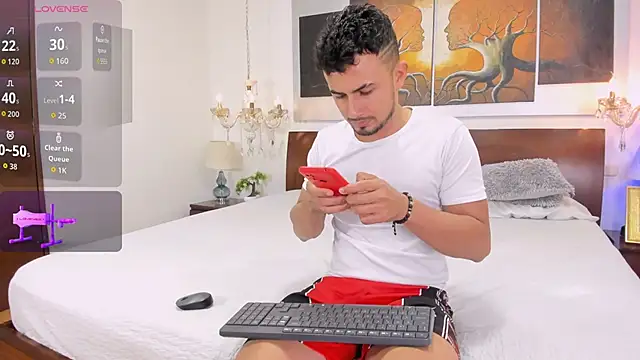 Valentiinoss online show from December 22, 9:15 pm