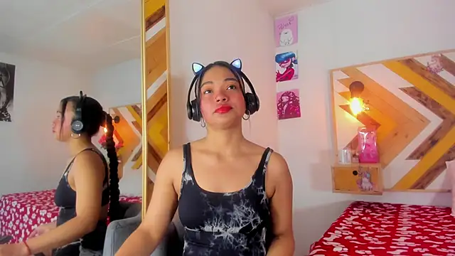 SoleneFontaine online show from November 7, 2:10 pm