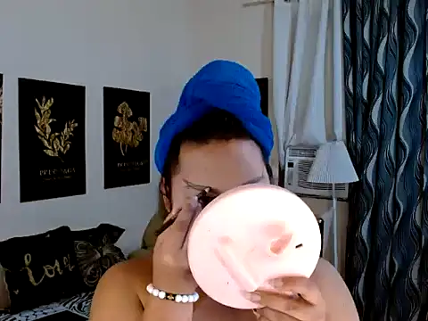 TSbrianaHugeCock online show from February 2, 4:28 pm