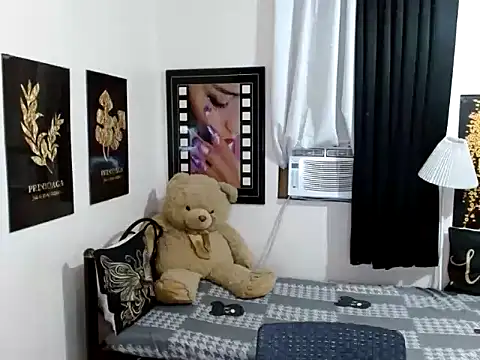 TSbrianaHugeCock online show from March 26, 5:44 pm