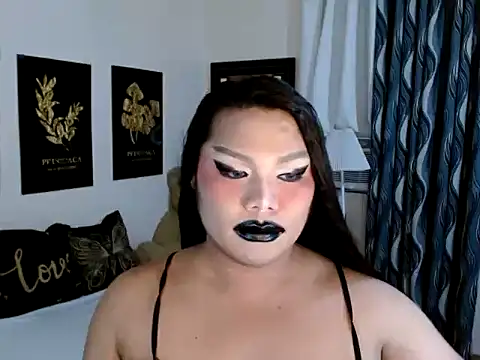 TSbrianaHugeCock online show from December 18, 4:22 pm