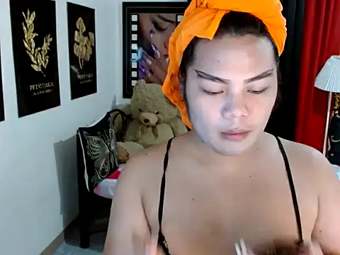 TSbrianaHugeCock online show from May 14, 12:46 pm