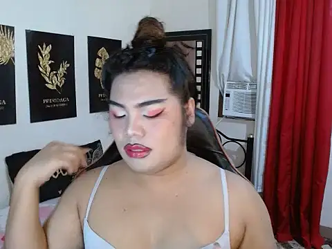 TSbrianaHugeCock online show from November 2, 7:35 am