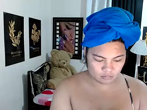 TSbrianaHugeCock online show from April 7, 2:08 pm