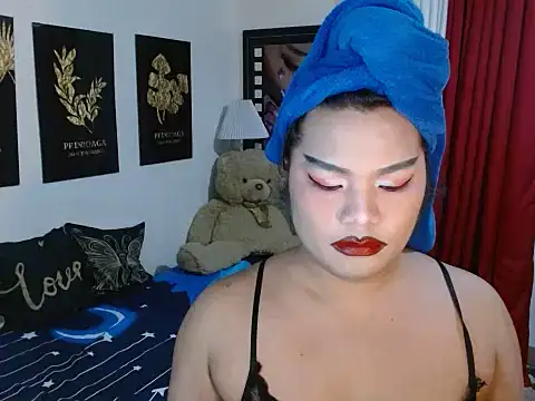 TSbrianaHugeCock online show from November 14, 8:01 pm