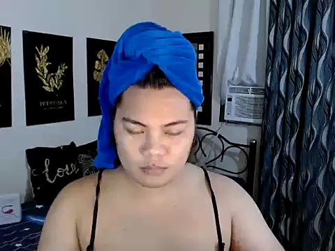 TSbrianaHugeCock online show from January 8, 3:51 pm