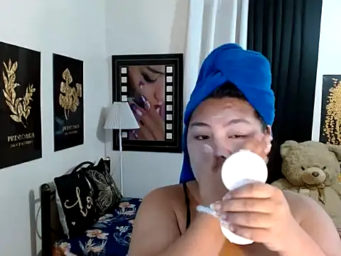 TSbrianaHugeCock online show from February 24, 4:41 pm