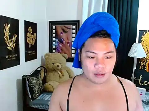 TSbrianaHugeCock online show from March 18, 2:08 pm