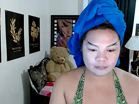 TSbrianaHugeCock online show from April 10, 2:02 pm