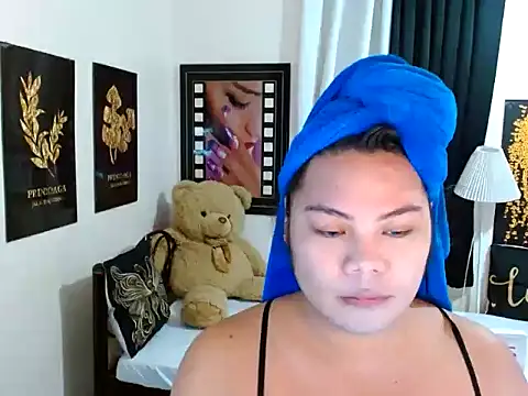 TSbrianaHugeCock online show from March 14, 1:50 pm