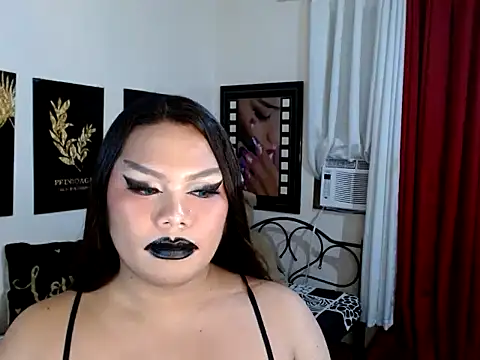 TSbrianaHugeCock online show from December 13, 8:04 pm