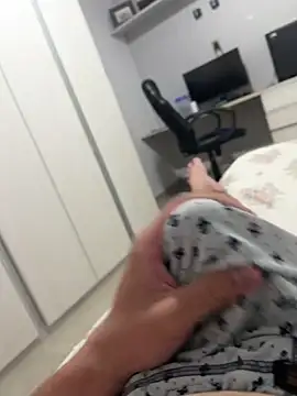 Snapshot of Novinho16cmz chatting on October 13, 1:07 am Novinho16cmz online show from October 13, 1:07 am