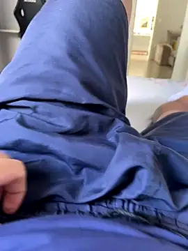 Snapshot of Novinho16cmz chatting on October 20, 4:07 pm Novinho16cmz online show from October 20, 4:07 pm