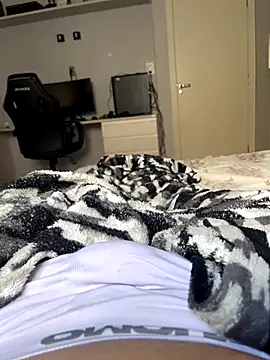 Snapshot of Novinho16cmz chatting on November 11, 4:02 pm Novinho16cmz online show from November 11, 4:02 pm