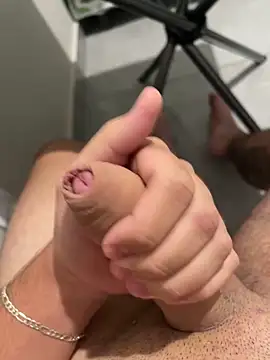 Novinho16cmz online show from February 10, 2:43 am