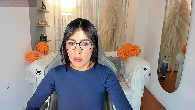 Natalia Leon8 online show from October 6, 4:35 am