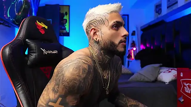 logan hugh8 online show from January 17, 5:55 am