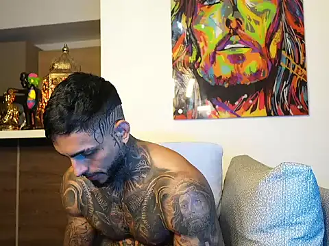 Snapshot of logan_hugh8 chatting on September 18, 11:30 pm logan hugh8 online show from September 18, 11:30 pm