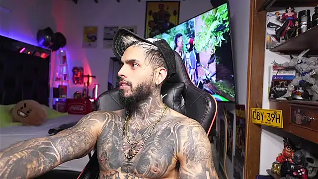 logan hugh8 online show from March 24, 6:46 am