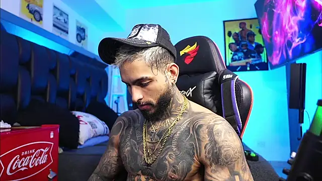 logan hugh8 online show from March 2, 8:49 pm