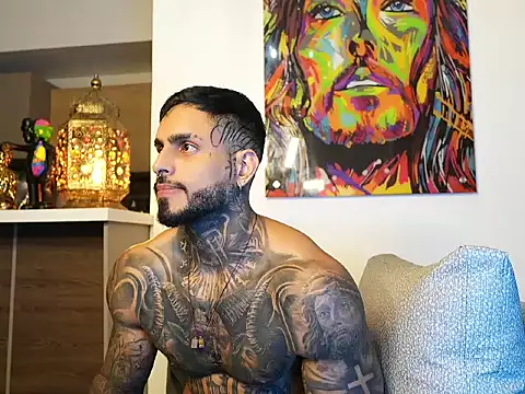 Snapshot of logan_hugh8 chatting on September 15, 6:47 am logan hugh8 online show from September 15, 6:47 am