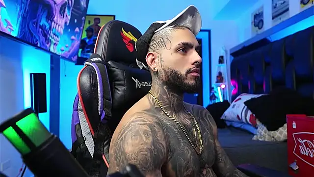 logan hugh8 online show from February 8, 7:22 pm