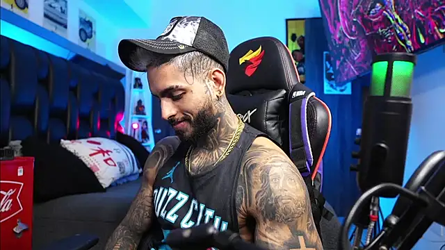 logan hugh8 online show from February 23, 6:03 am