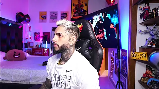 logan hugh8 online show from March 9, 4:38 am