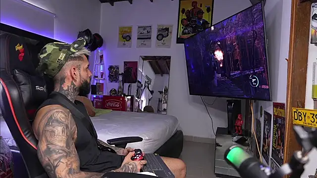 logan hugh8 online show from March 14, 4:02 pm