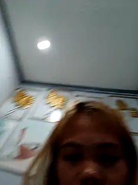 Sexxie Ella22 online show from April 5, 9:54 pm