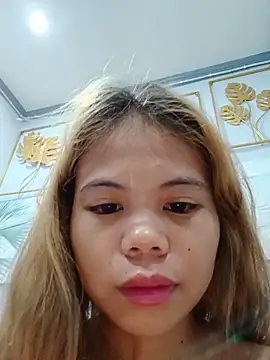 Snapshot of Sexxie_Ella22 chatting on May 17, 9:15 pm Sexxie Ella22 online show from May 17, 9:15 pm