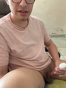 Snapshot of ricdicxs chatting on September 23, 3:41 pm ricdicxs online show from September 23, 3:41 pm