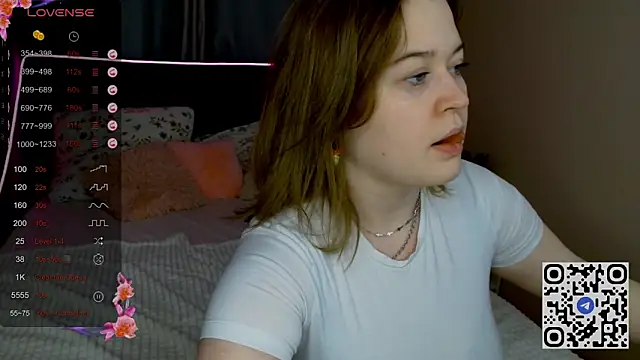 HelenHartt online show from March 25, 8:46 am