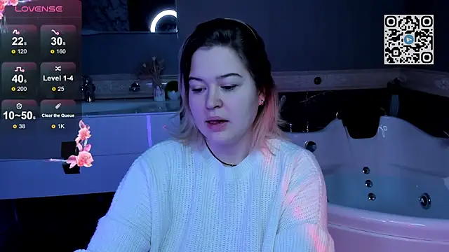 HelenHartt online show from November 23, 1:15 am