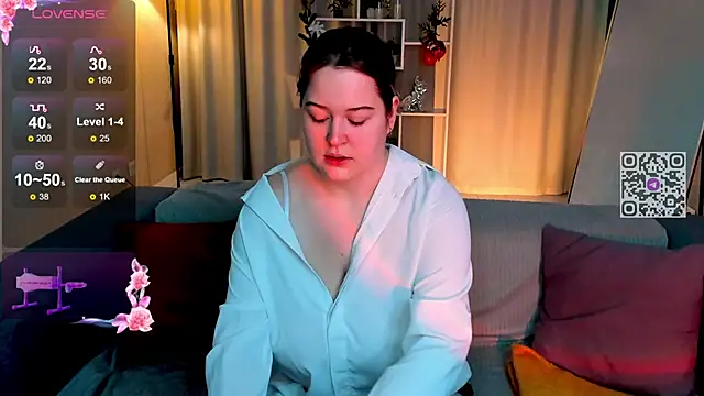 HelenHartt online show from December 4, 1:37 am