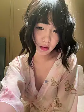 luluya1314 online show from April 18, 5:54 am