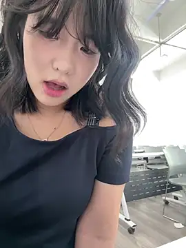 luluya1314 online show from April 24, 5:31 am