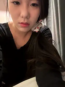 luluya1314 online show from January 10, 8:31 am