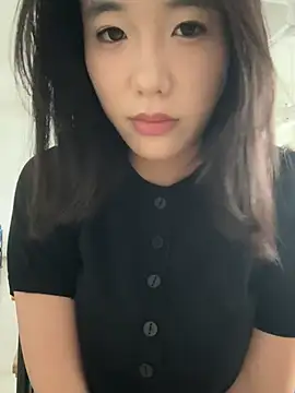 luluya1314 online show from May 12, 8:54 am