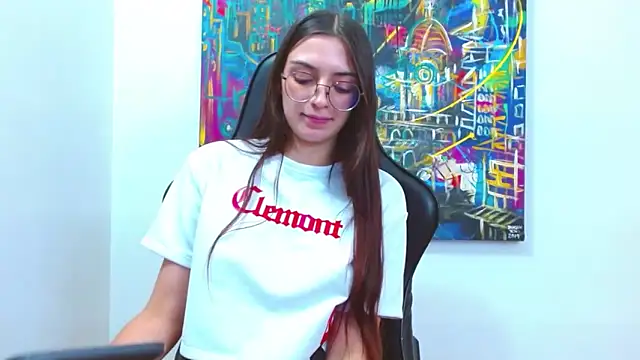 Lea Deluc online show from March 15, 6:48 pm