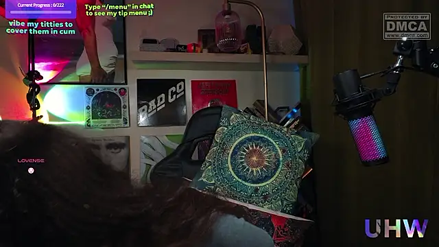 Snapshot of urhappywaifu chatting on February 10, 6:07 pm urhappywaifu online show from February 10, 6:07 pm