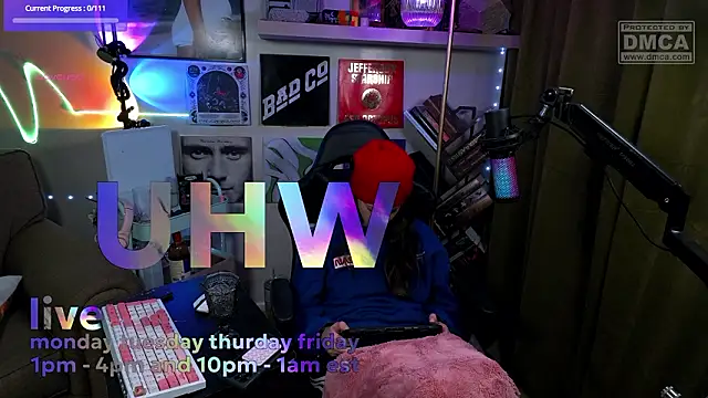 Snapshot of urhappywaifu chatting on February 9, 9:18 am urhappywaifu online show from February 9, 9:18 am